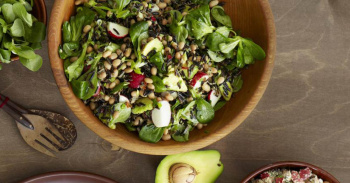 САЛАТ С ДИКИМ РИСОМ И АВОКАДО